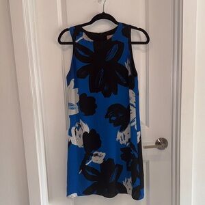 Love…ady Floral Blue,Black,and White Sleeveless shift Dress size medium